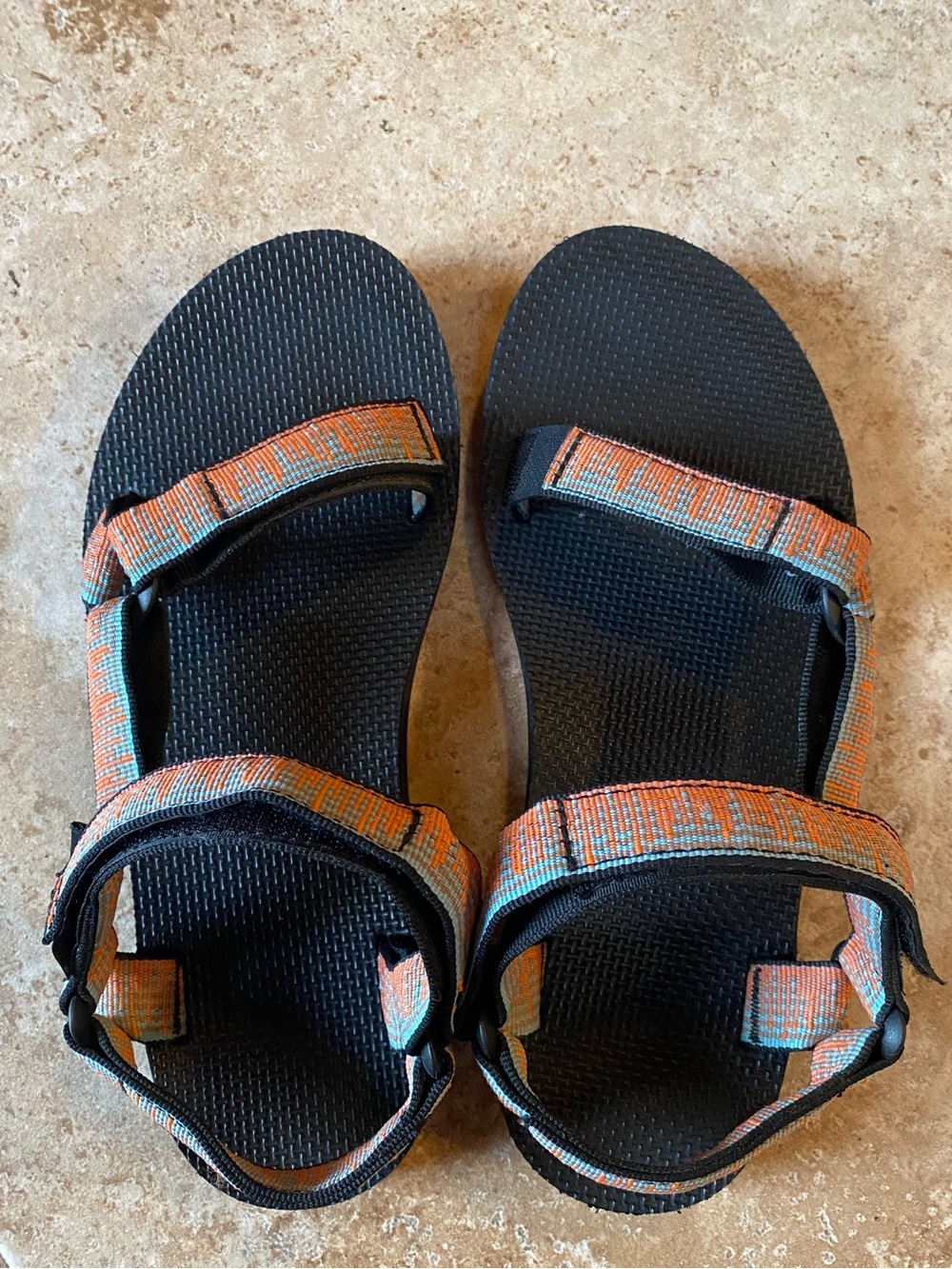 Teva Original Universal Sandal in Coral/Light Blue design